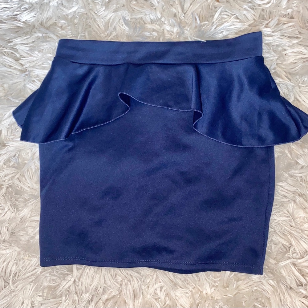 🛍 5/$25 Peplum Mini Skirt